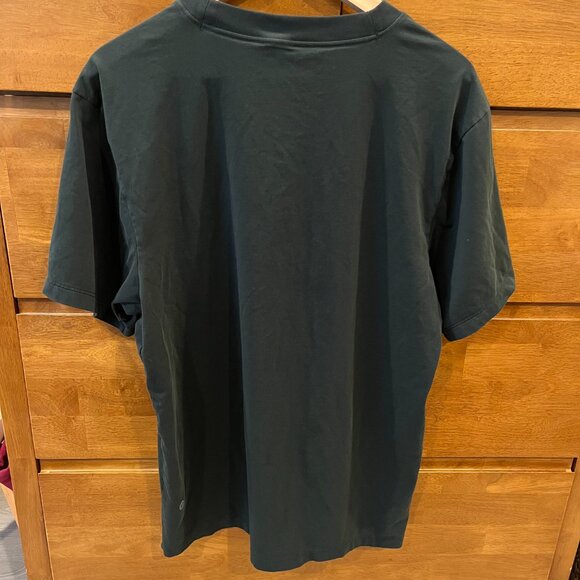 Lululemon Zeroed in T - Picture 3 of 4